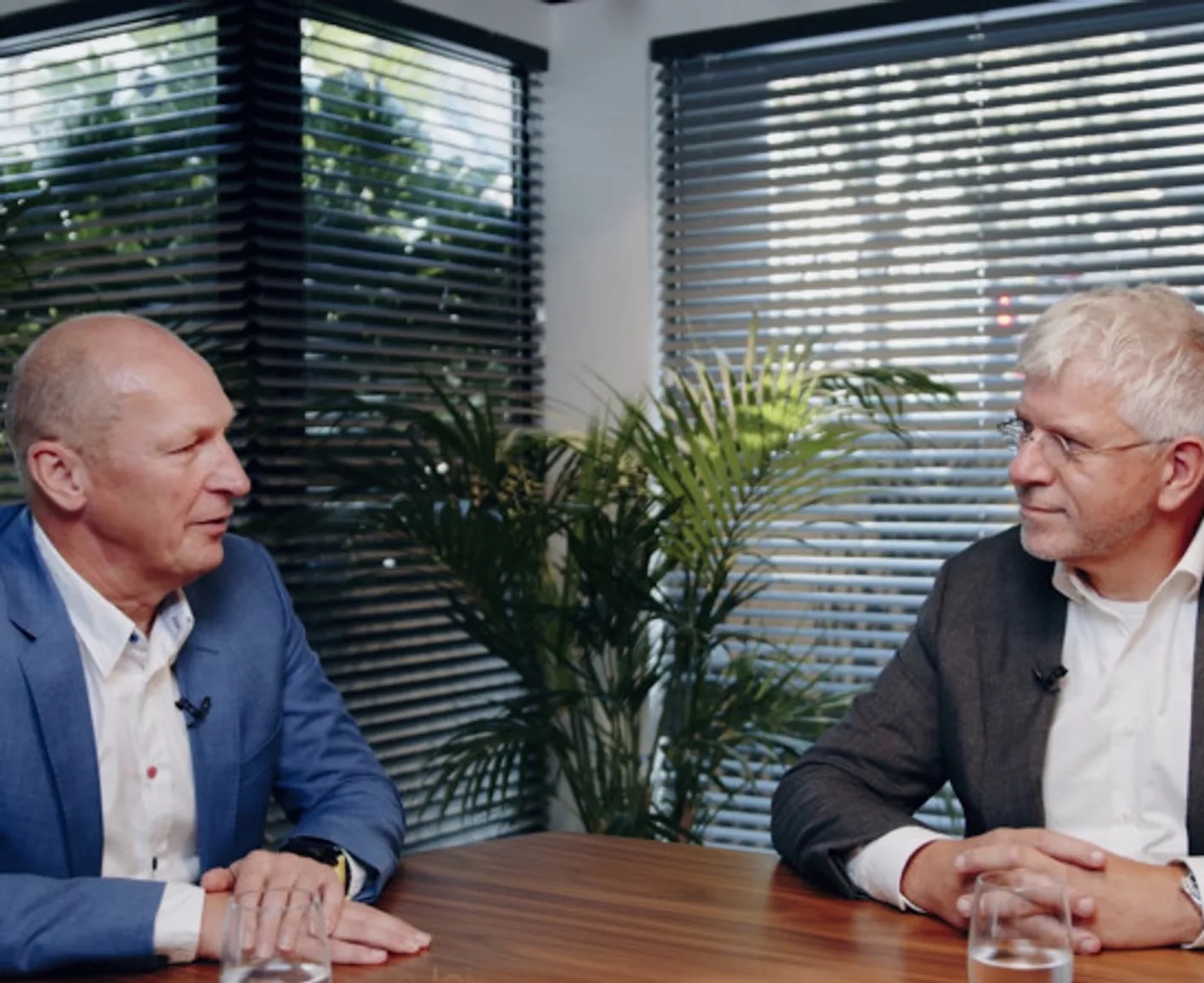 Links: Paul Peeters, CEO AXI Digital - Rechts: Ron van den Broek, CEO Anchr